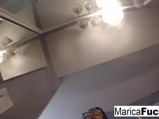 Marica hase в enchanting спідня білизна мастурбує в в дзеркало