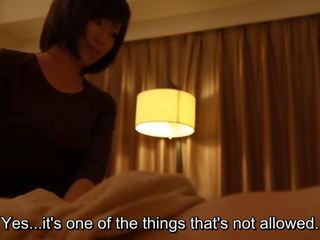 Titruar japoneze hotel masazh stimulim me dorë fillon në e pisët film në pd